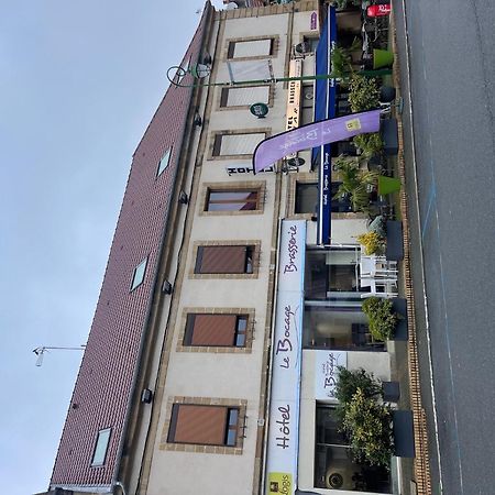 Logis Hotel Le Bocage Montmarault Bagian luar foto