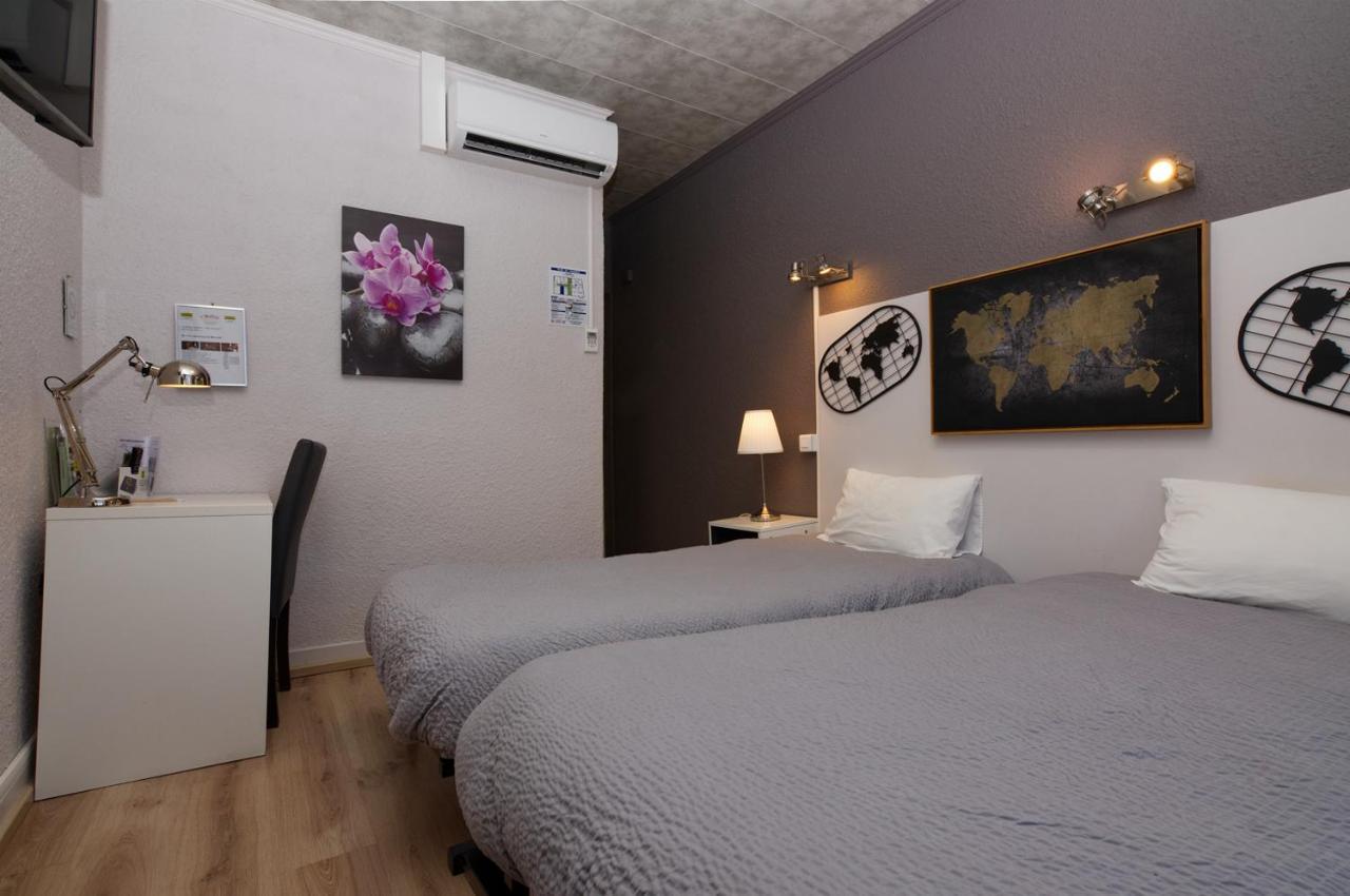 Logis Hotel Le Bocage Montmarault Bagian luar foto